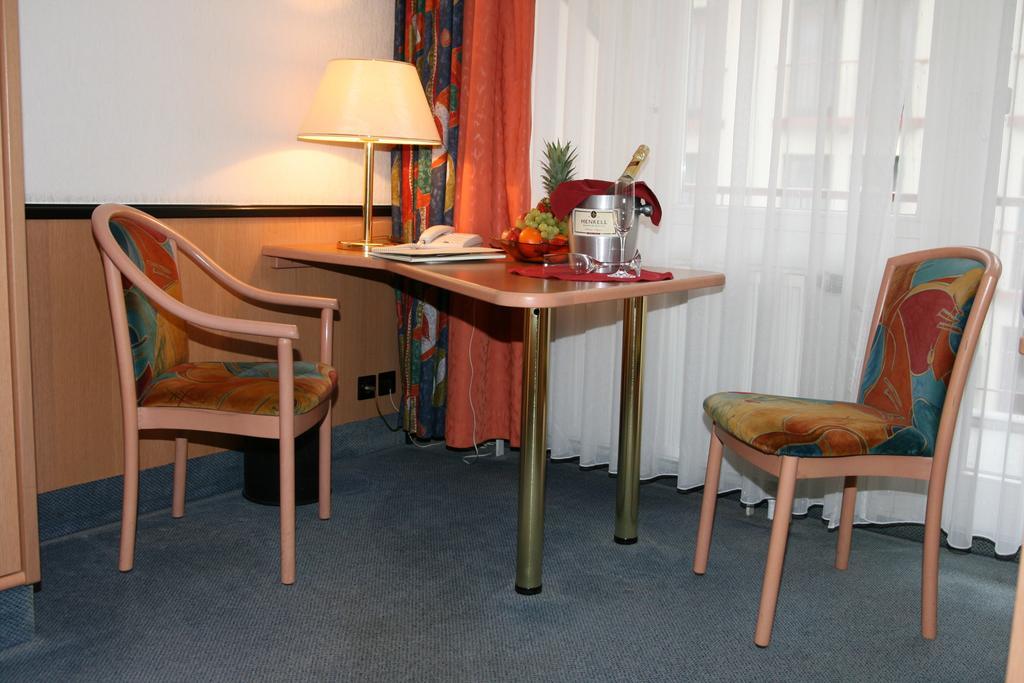 Schlosshotel Eisenach Habitación foto